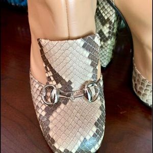 Authentic Gucci python horsebit Lillian boots